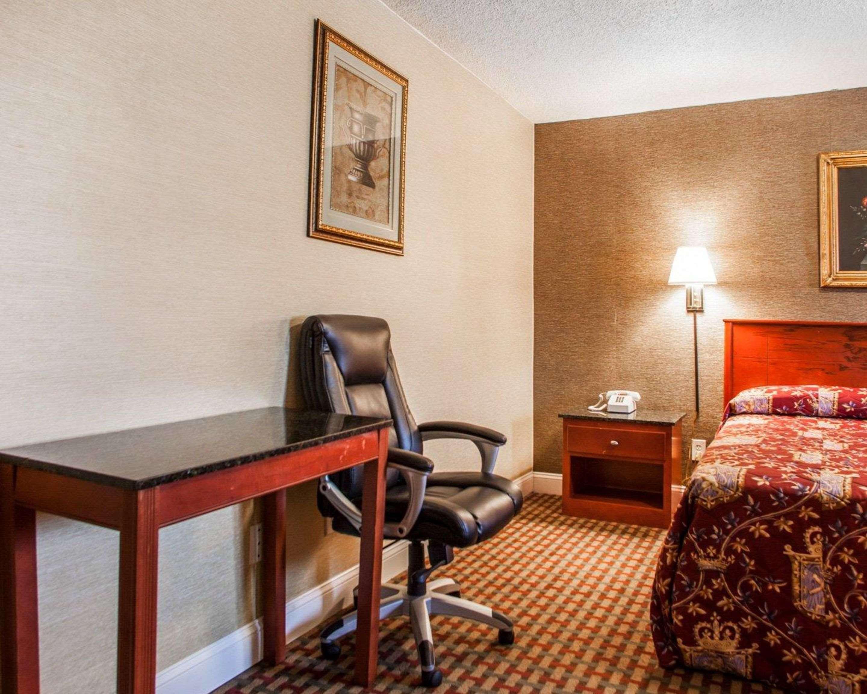 Inn Rodeway 2*