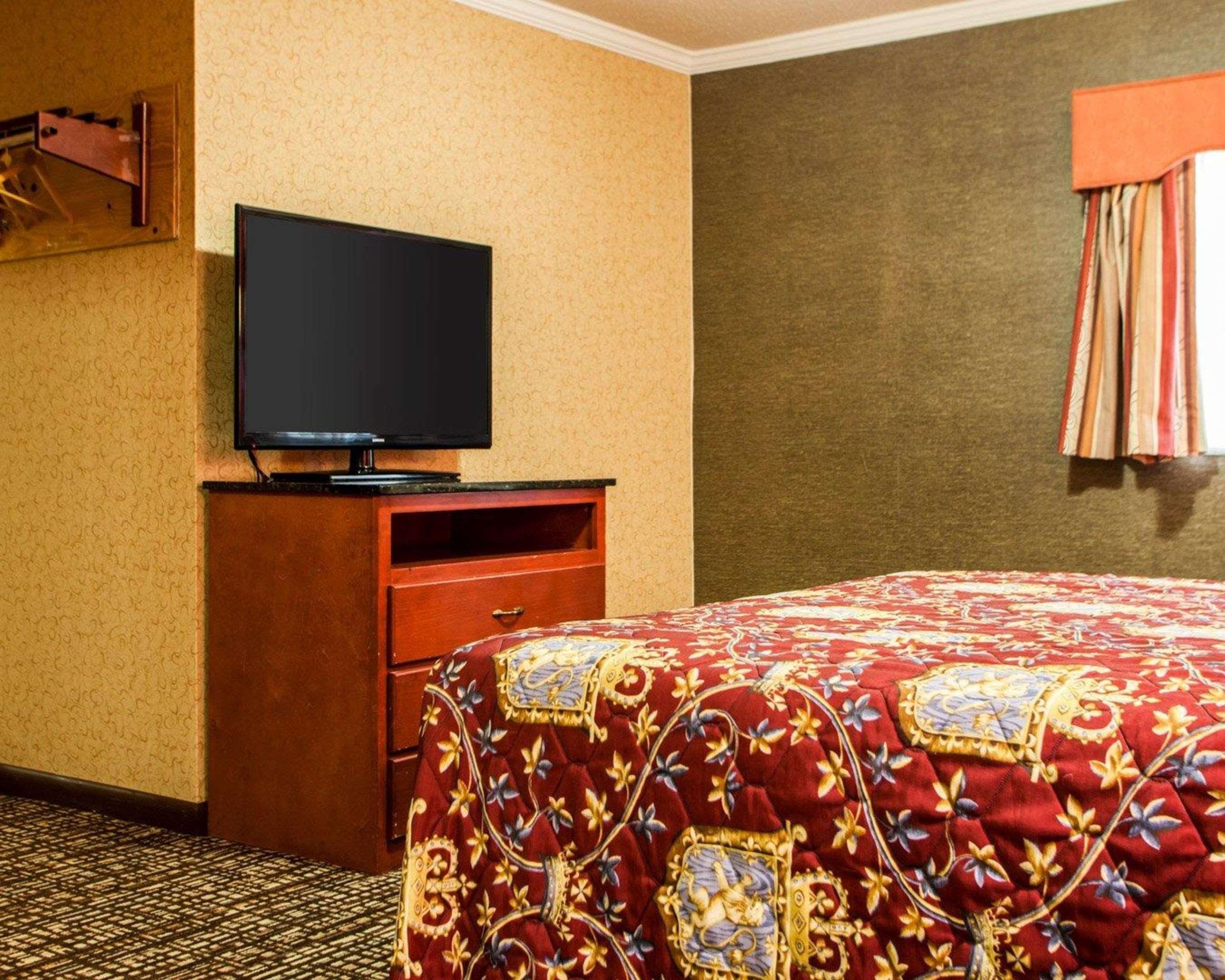 Inn Rodeway 2*